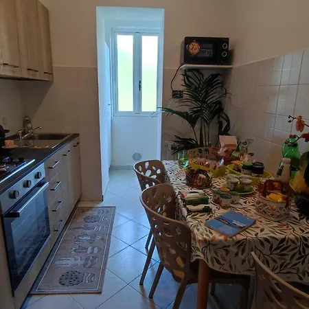 Casa Daisy لا سبيتسْيا