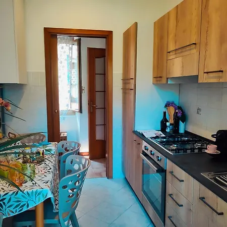 Casa Daisy شقة لا سبيتسْيا